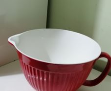 large plastic mixing bowl