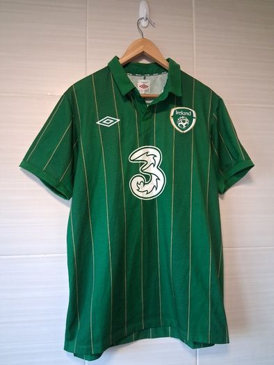 Ireland Football Jersey. Official Umbro Ireland Mens Home Jersey. Collect In Dublin Or Receive Via Post.