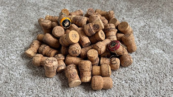Champagne & sparkling wine natural wine cork/corks used - 60 pcs