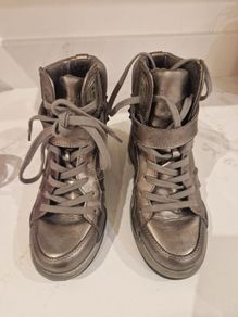 Hightops