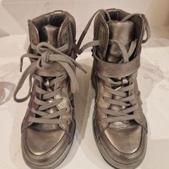 Hightops