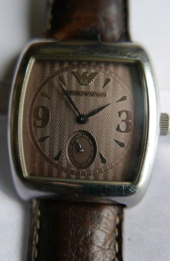 Vintage EMPORIO ARMANI Analog Leather Brown Watch 50 meters/5 ATM