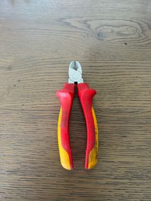 VDE Side Cutters Snips