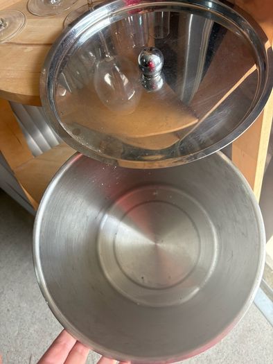 Stainless Steel Bread Bin with lid