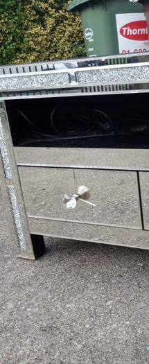 mirrored tv unit