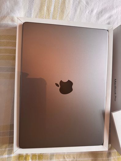 Macbook Pro 14" (2021) Apple M1 Pro 16gb Ram 512gb Ssd