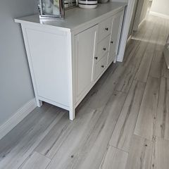 Console table/ hallway table