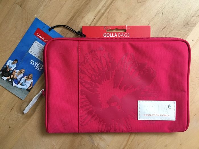 Golla tablet sleeve, BNWT