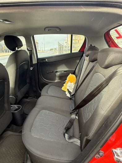 2011 Red Hyundai i20 (Price Negotiable)