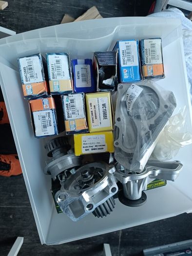 Car parts, of all kinds (clutches, pressure plates, discs, shock absorbers, etc.)