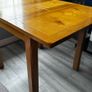 Beautiful extendable table Image 3