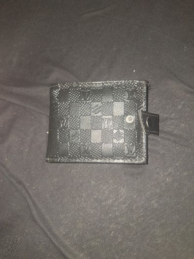 Black leather checkered louis vutton wallet