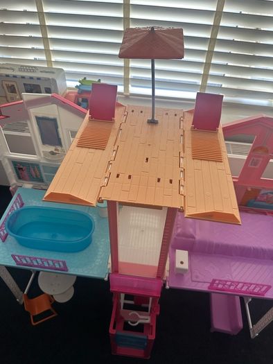 Barbie House and Space Station