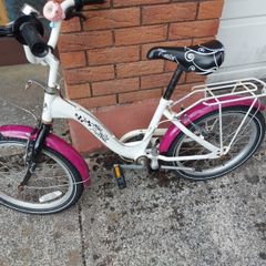 Girls Bike (Kate), 20 Wheels, in Excellent condition