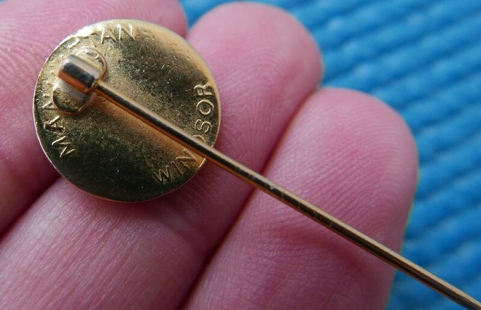 Vintage English Gold Tone Enamel Blood Donor Stick Pin Brooch Twin Hearts Crown Windsor