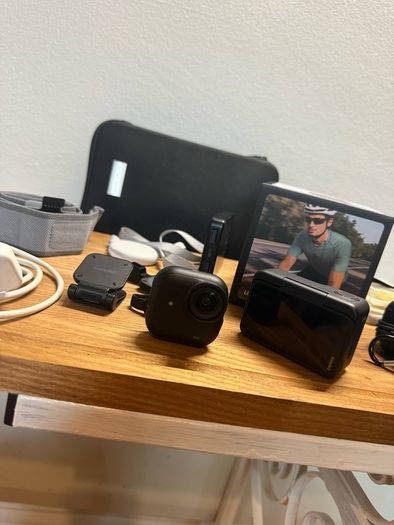Insta360 Go Ultra with Accessories bundle