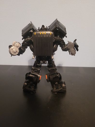 Studio series 14 Ironhide