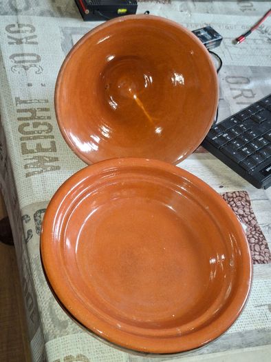 Authentic Moroccan Clay Tagine Pot Traditional Conical Ceramic Cookware, Bring the flavors of North Africa right into your kitchen with this beautiful, traditional Moroccan Tagine. Postage available or Collection,