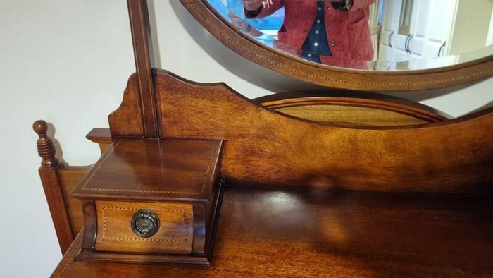 Antique Edwardian Mahogany Dressing Table / Vanity Chest of Drawers