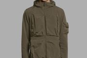 Lyle &amp; Scott Lightweight Windbreaker Jacket (M &amp; L Available)