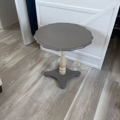 Round Side Table