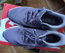 Nike runner