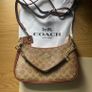 Teri Shoulder Bag In Signature Canvas Image 4