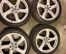 AUDI A6 19 Alloy wheels with two good tires