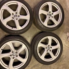 AUDI A6 19 Alloy wheels with two good tires