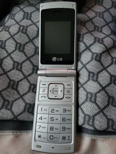 Lg A133