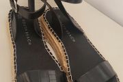 SOUTH BEACH black woven straw sole sandals Sz 7
