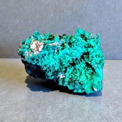 Large vibrant free form Malachite