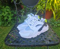 Nike Air Huarache Men's Trainers DV6825-100 Size UK7, EU41