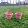 2 planter pots Image 2