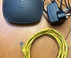 Belkin N150 150 Mbps 4-Port 10/100 Wireless N Router (F9K1001v5) + Power Cord