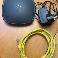 Belkin N150 150 Mbps 4-Port 10/100 Wireless N Router (F9K1001v5) + Power Cord