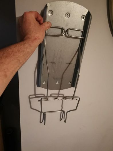 Iron Holder
