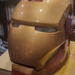 Cat Toys 1:1 Wearable Iron Man Helmet