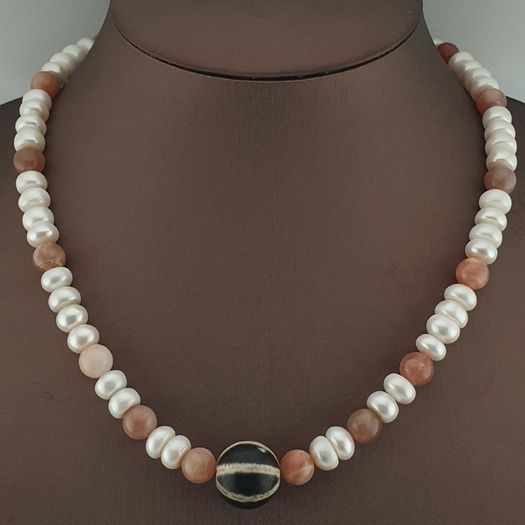 Authentic Fresh Water Pearls & Moon Stone With Melon Shape Agate Gemstone Pendant Necklace