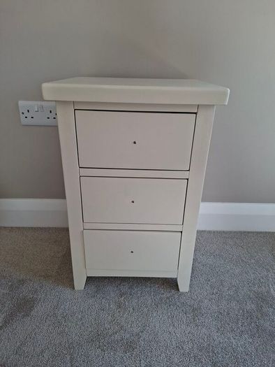 Bedside Lockers