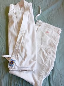 Child's Karate Suit Size 2 / 150