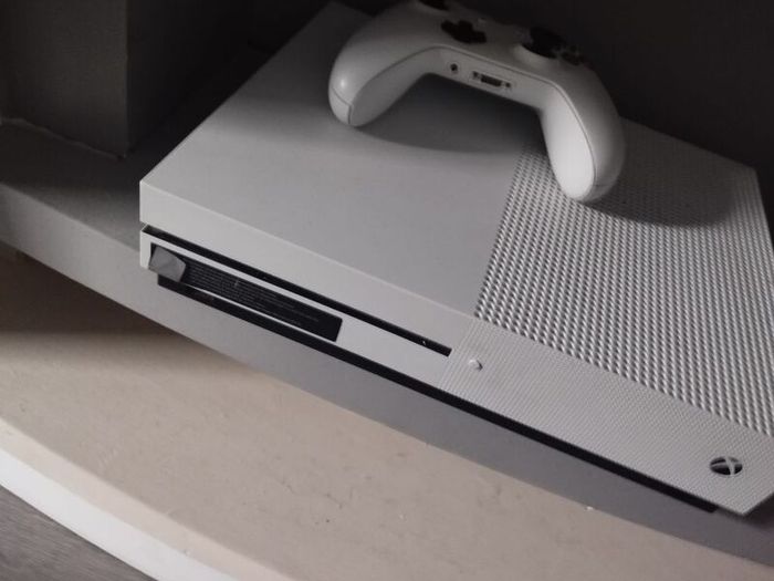Xbox one s
