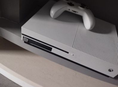 Xbox one s