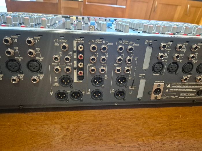 Allen & Heath GL2200 24-Channel Mixer in Flight Case