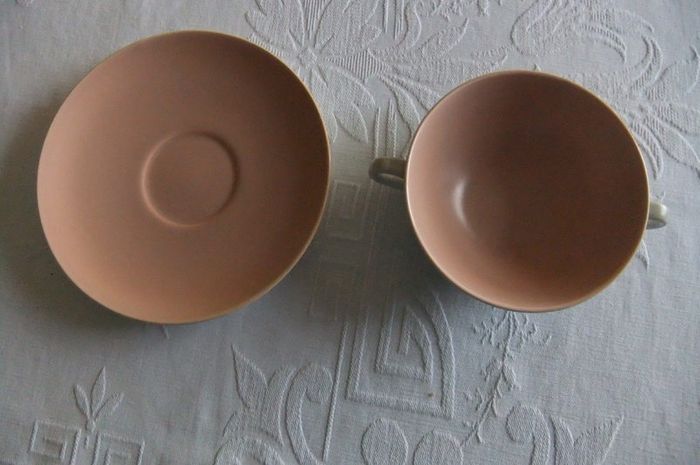 Poole Soup Bowls & Saucers x 8
