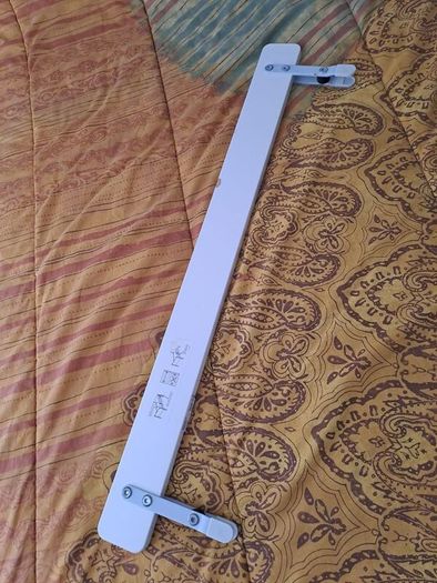 Safety rail for toddler bed