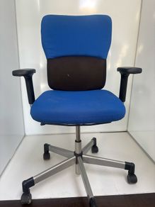 Blue office chairs 2x available