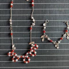 Necklace and bracelet stones silver set