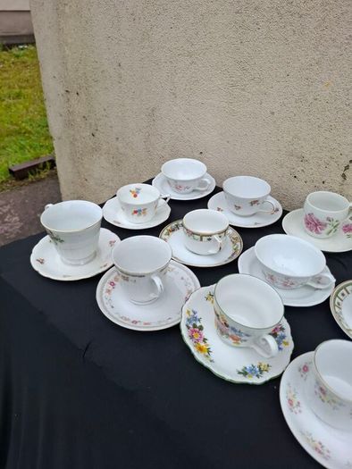 20 china tea cups and saucers postage possible