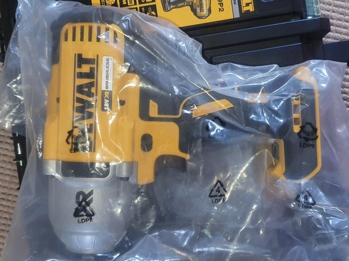 DeWalt 18V XR Brushless 1/2 Impact Wrench Bare Unit